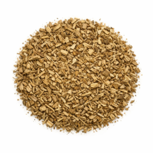 La valeriana en raíz cortada (Valeriana officinalis) es una de las plantas más conocidas en la herboristería tradicional europea por su uso histórico en infusión, especialmente en rutinas relacionadas con el descanso y la relajación. Se obtiene a partir de la raíz seca de la planta, que desarrolla su característico aroma intenso tras el secado, señal de su riqueza en compuestos naturales. En infusión, la valeriana ofrece un sabor terroso y profundo, con notas ligeramente amargas y muy reconocibles, siendo una opción habitual en momentos de calma, especialmente por la noche. En LA DESPENSA DEL GRANEL seleccionamos raíz de valeriana cortada de calidad, ideal para preparar infusiones tradicionales o combinar con otras plantas en mezclas herbales.