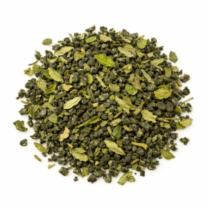 Té Moruno: propiedades, sabor refrescante y tradición El Té Moruno es una infusión tradicional del norte de África, especialmente vinculada a la cultura marroquí. Se elabora a partir de té verde, habitualmente tipo Gunpowder, combinado con menta verde, dando lugar a una bebida intensa, aromática y refrescante. Su equilibrio entre el carácter del té verde y la frescura de la menta lo convierte en una opción muy apreciada tanto caliente como fría.