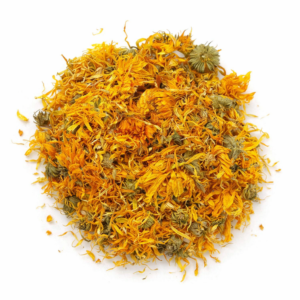 Pétalos naturales para infusión y uso tradicional. La caléndula en flor es una de las plantas más delicadas y valoradas en la tradición herbal, conocida por sus pétalos de color naranja intenso y su aroma suave, floral y ligeramente herbáceo. En LA DESPENSA DEL GRANEL seleccionamos flores de caléndula de alta calidad, cuidadosamente secadas para conservar su color, aroma y textura. Su presencia aporta un toque visual único y una experiencia sensorial agradable en cada infusión. Al infusionarse, la caléndula ofrece una bebida ligera, de sabor suave y redondo, con notas florales que la hacen ideal para momentos de calma y disfrute. Es una planta muy utilizada en combinaciones herbales de uso tradicional junto a otras como la Manzanilla, la Menta o el Rooibos. Además de su uso en infusión, la caléndula es muy apreciada en preparaciones tradicionales y en cosmética natural. Su formato a granel permite ajustar la cantidad según necesidad, mantener su frescura y reducir el uso de envases.
