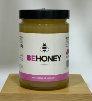 Dulzura Floral con Toque Mediterráneo Miel BeHoney de Lavanda Pura y Nacional, 100% cruda y natural, con aroma floral y sabor suave. Perfecta para infusiones, tostadas y recetas aromáticas. ✔ 100% miel pura ✔ Sin azúcares añadidos ✔ Sin conservantes ✔ Producto natural ✔ Formato ahorro 770g