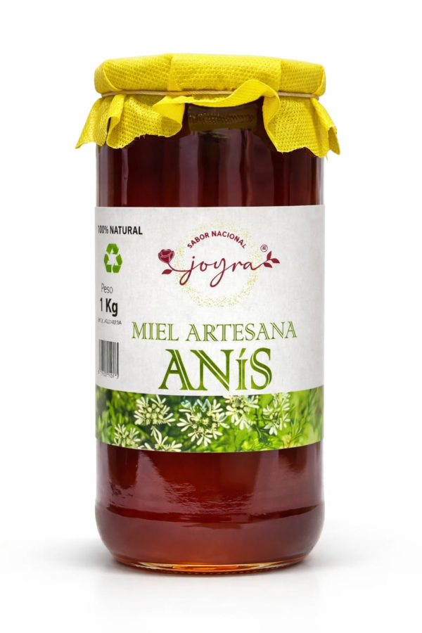 La Miel Joyra Anís 100% Pura y de Origen Nacional es una miel aromática y única, elaborada a partir del néctar de flores y plantas con esencia de anís, recolectadas en entornos naturales de España. Su color ámbar claro y brillante se acompaña de un aroma delicado y dulce con el característico toque anisado, ofreciendo una experiencia sensorial envolvente. Cada cucharada proporciona un sabor suave y redondo, con un equilibrio elegante entre dulzura y notas herbales, perfecto para disfrutar sola o como ingrediente en infusiones, postres y recetas creativas. Miel 100% cruda y natural, cuidadosamente seleccionada para conservar toda su pureza, nutrientes y autenticidad.