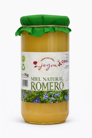 La Miel de Romero Joyra 1kg es una miel delicada y aromática, elaborada con néctar de flores de romero recolectadas en entornos naturales de España. Su color claro y brillante acompaña un aroma fresco y floral, mientras su sabor suave, ligeramente herbal, despierta los sentidos en cada cucharada. Perfecta para endulzar infusiones, yogures, tostadas o añadir un toque especial a tus recetas, esta miel cruda conserva toda su pureza y textura natural, ofreciendo una experiencia auténtica, versátil y natural en la cocina.