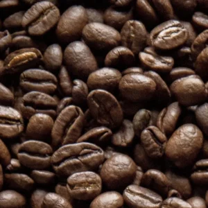Suavidad Andina con Notas Elegantes. Este café procede de plantaciones situadas en regiones montañosas de Perú, donde las condiciones climáticas y la altitud permiten obtener granos de gran calidad. El cultivo tradicional y la recolección cuidadosa hacen que cada grano conserve sus propiedades naturales. ☕ Un café arábica de Perú con sabor auténtico y equilibrado El café 100% Arábica se caracteriza por su menor amargor en comparación con otras variedades y por ofrecer un perfil aromático más complejo. En este caso, se trata de un café natural, lo que respeta al máximo el carácter original del grano. Su tueste resalta notas suaves y agradables, dando lugar a una bebida equilibrada, con buena fragancia y un cuerpo medio.